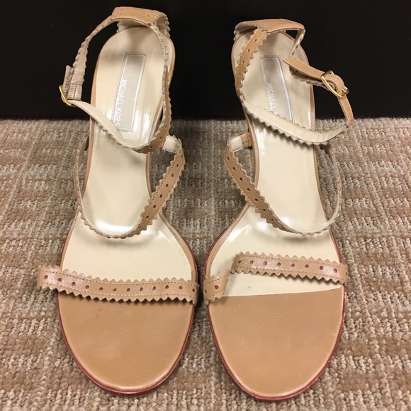Michael Kors Made in Italy Nude Strappy Sandals 9 - Picture 2 of 6